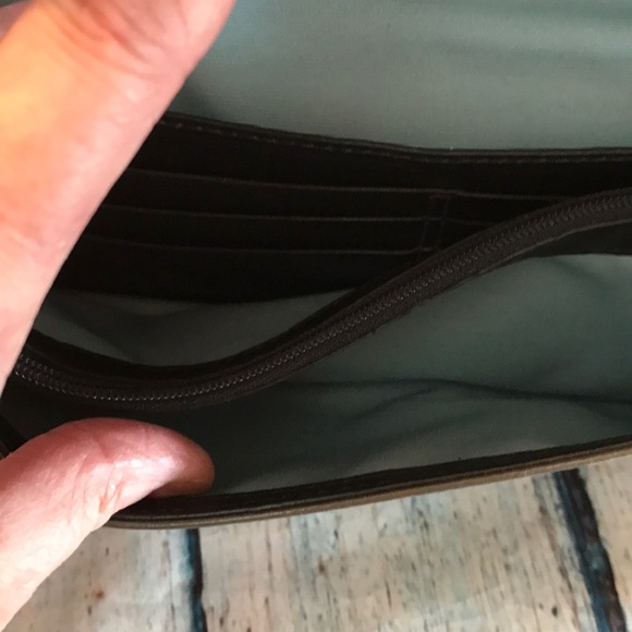 Coach patent leather large wristlets - Picture 7 of 8